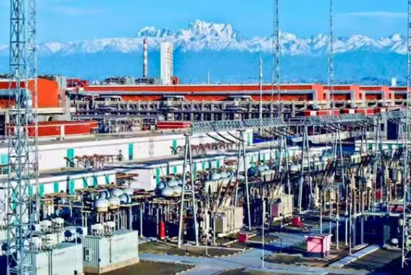 新疆電力甘泉堡公司“源網(wǎng)荷儲(chǔ)一體化控制系統(tǒng)”獲國(guó)際先進(jìn)評(píng)價(jià)，引領(lǐng)工業(yè)園區(qū)智慧能源新標(biāo)桿